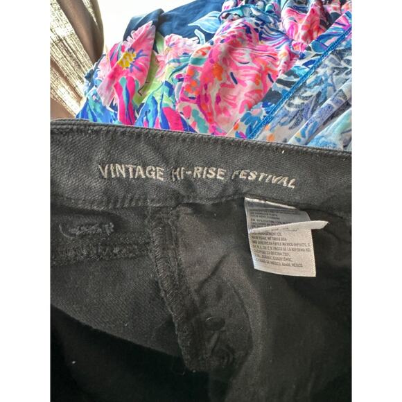 American Eagle Women's Black Wash Vintage Hi-Rise Festival Cut-Off Shorts Size 2 - Picture 4 of 5